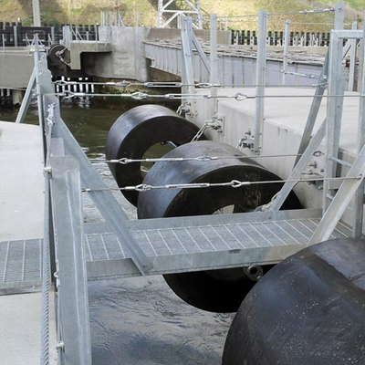 Резиновые цилиндрические морские крылышки для судоходных причалов