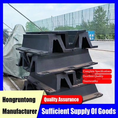 V-образный причальный отбойник. Высокая ударопрочность. Долговечность. Простота установки.