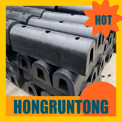 Морской кранцевый отбойник D-типа. Легкая и гибкая конструкция обеспечивает надежную защиту от столкновений.