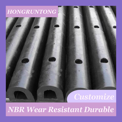 Морской кранцевый отбойник D-типа. Легкая и гибкая конструкция обеспечивает надежную защиту от столкновений.